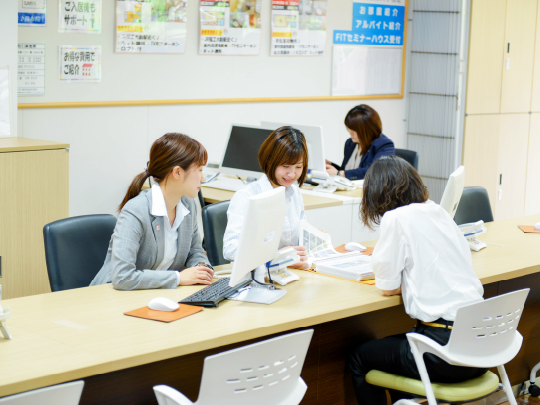 アドバンス福工大店